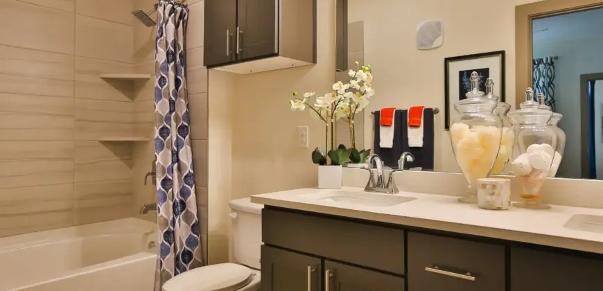 Enclave At Woodland Lakes