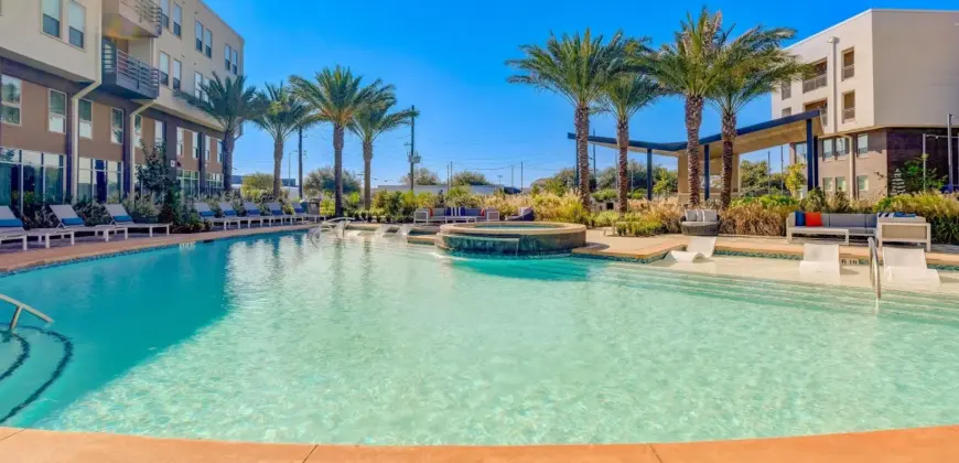 Encore Motif At Grand Crossing