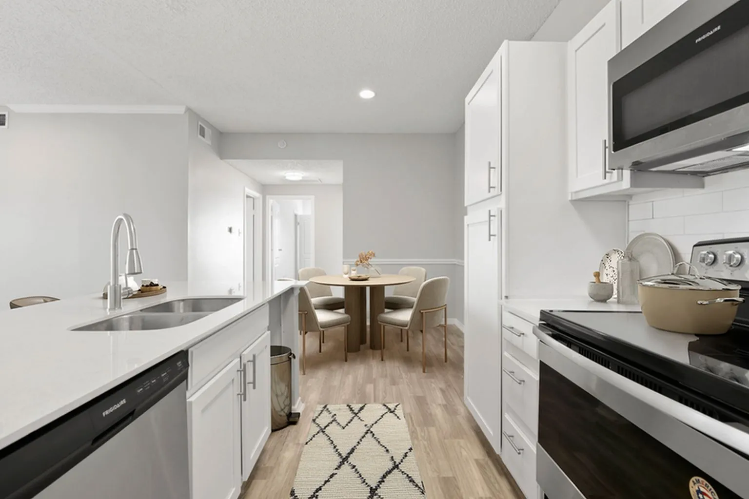 Estates At Las Colinas