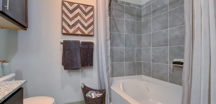 Estraya Westover Hills