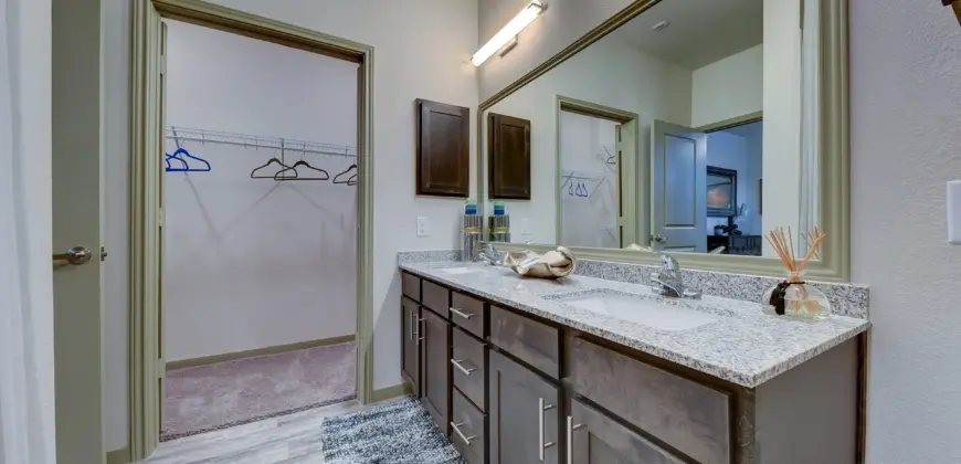 Estraya Westover Hills