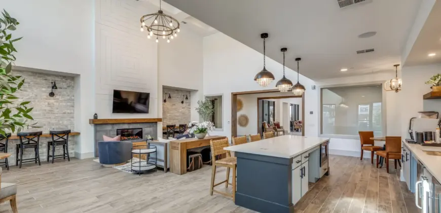 Farmhouse 121