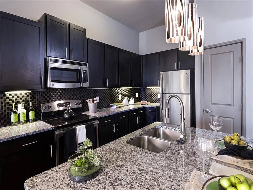 Fountain Pointe Las Colinas
