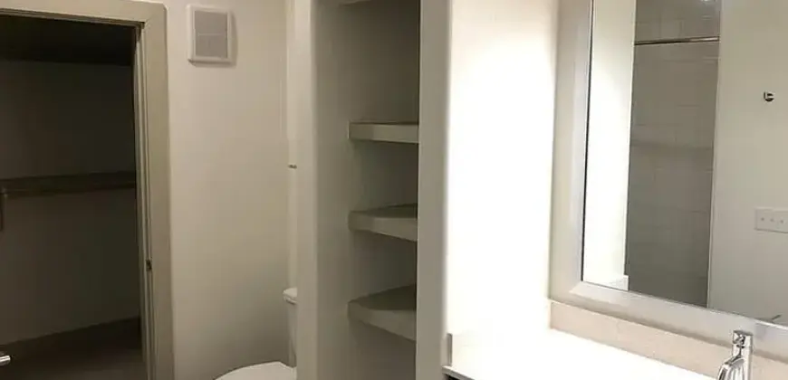 Gallery At Domain-Edge/Parkside