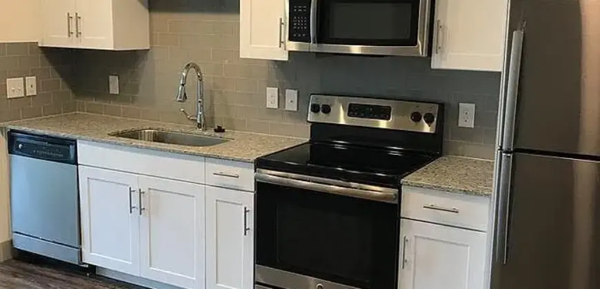 Gallery At Domain-Edge/Parkside