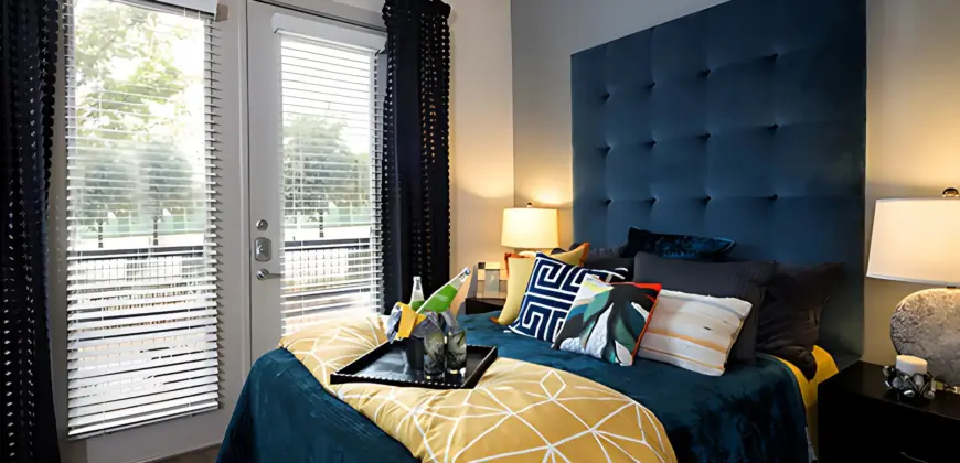 Gallery At Domain-Edge/Parkside