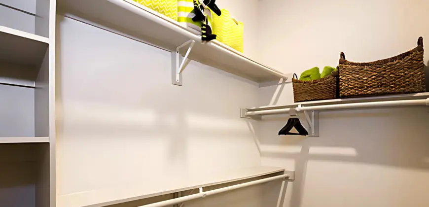 Gallery At Domain-Edge/Parkside