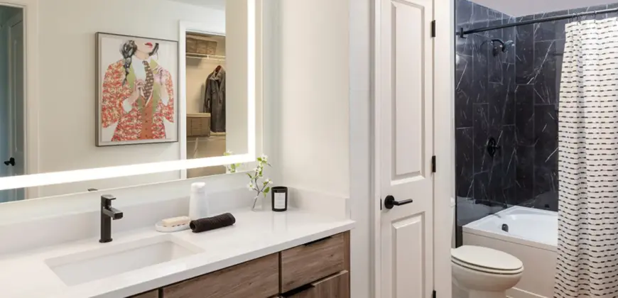 Griffis At The Domain