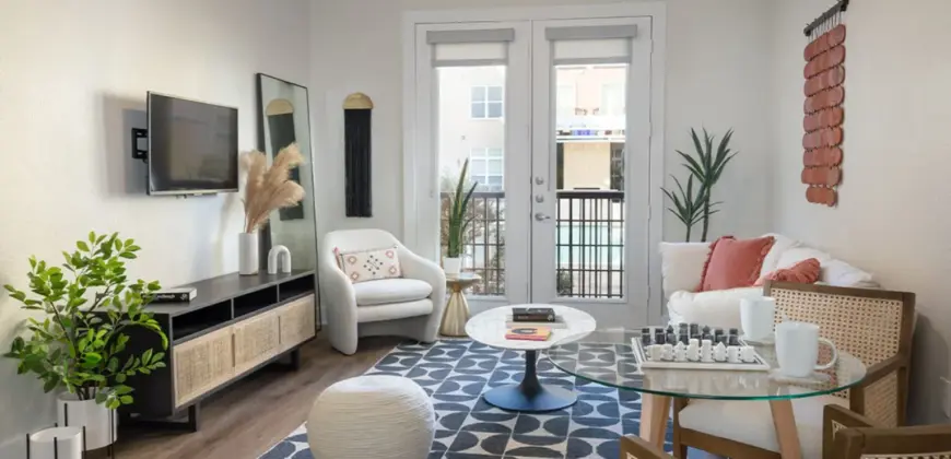 Griffis At The Domain