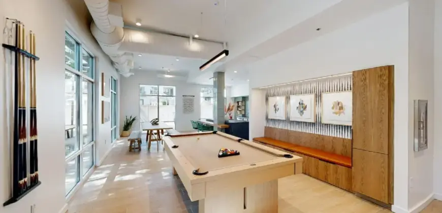 Griffis At The Domain III