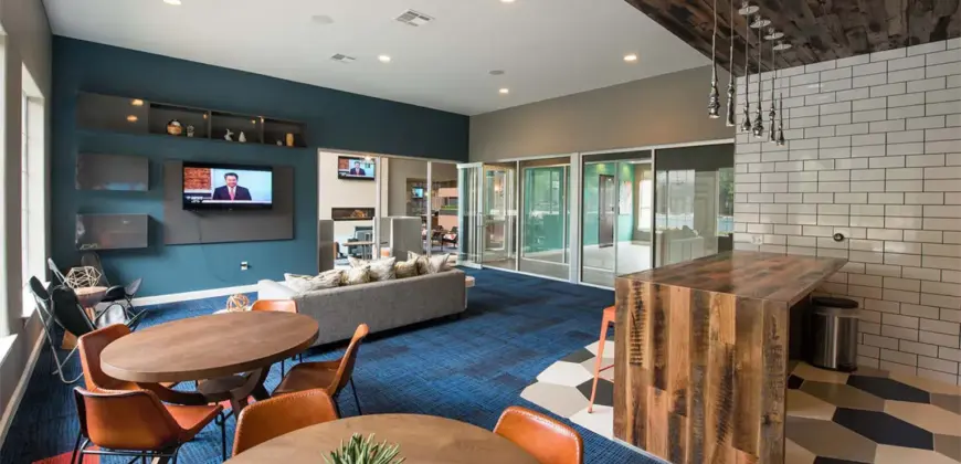 Griffis Lakeline Station