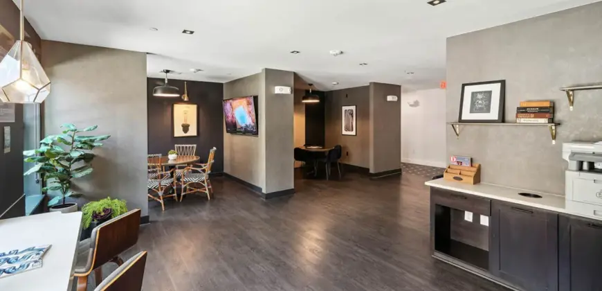 Griffis Oak Lawn