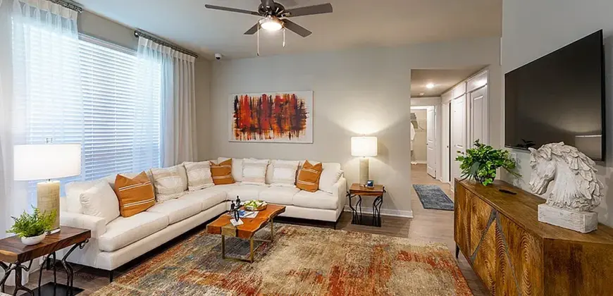 Imperial Oaks Square