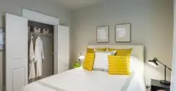 Imperial Oaks Square