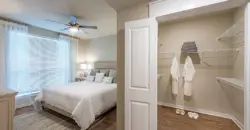 Imperial Oaks Square