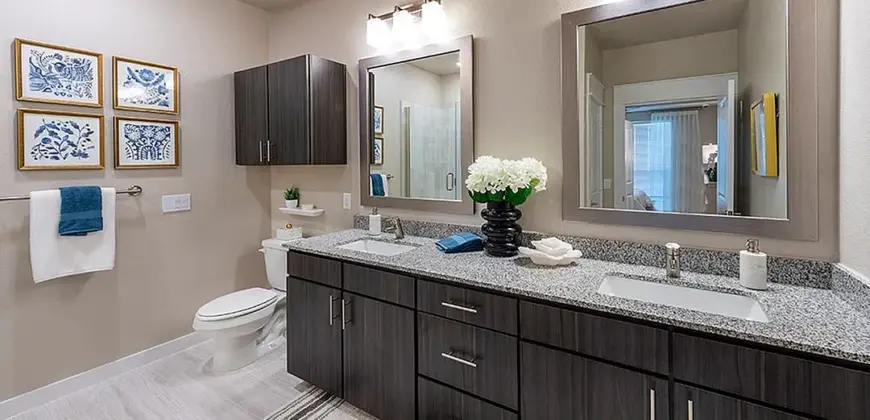 Imperial Oaks Square