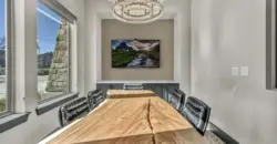 James On Grand Avenue