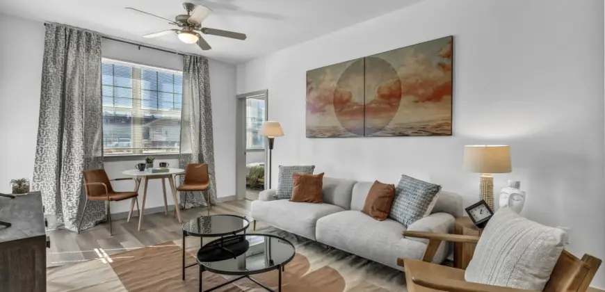 James On Grand Avenue