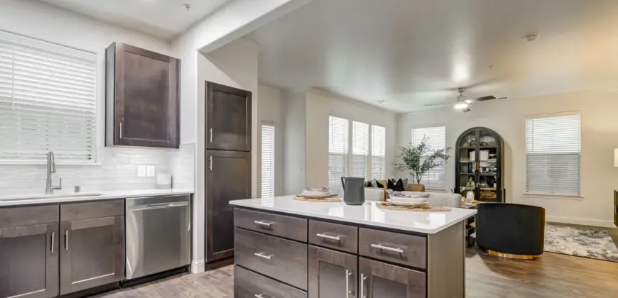 La Villita Lakeside & Landings