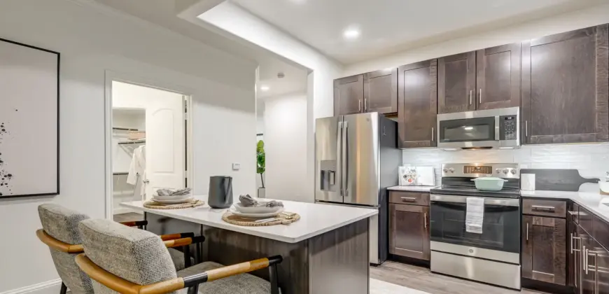 La Villita Lakeside & Landings