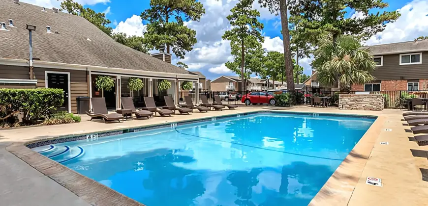 Lake Houston Pines
