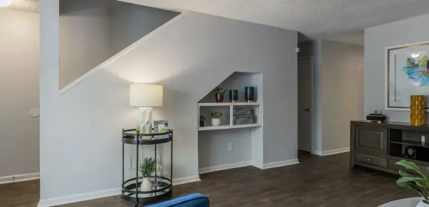 Lakebridge Townhomes