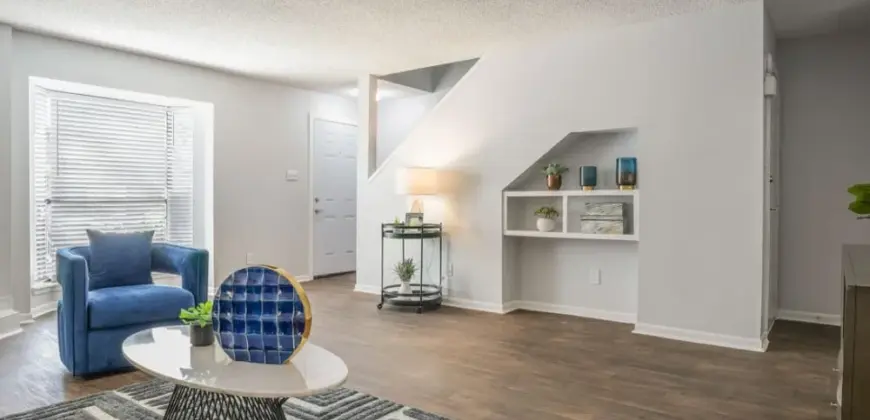 Lakebridge Townhomes