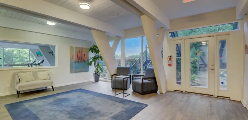 Lakefront Villas