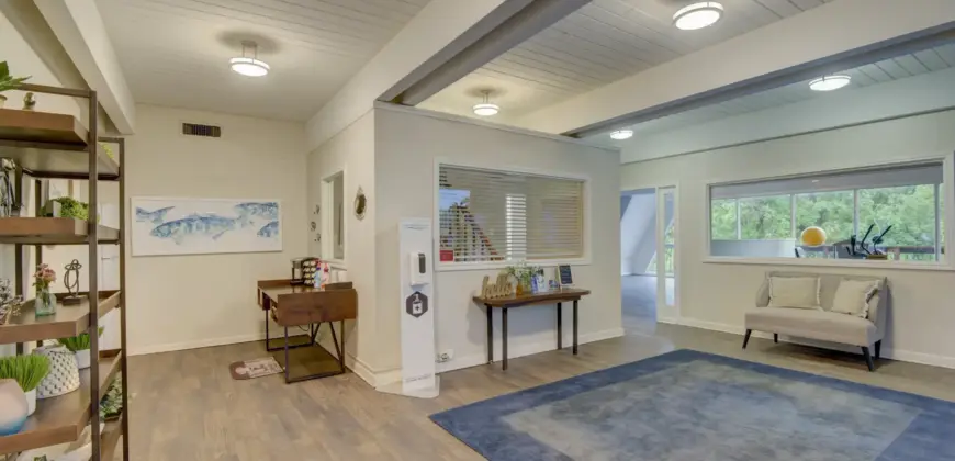 Lakefront Villas