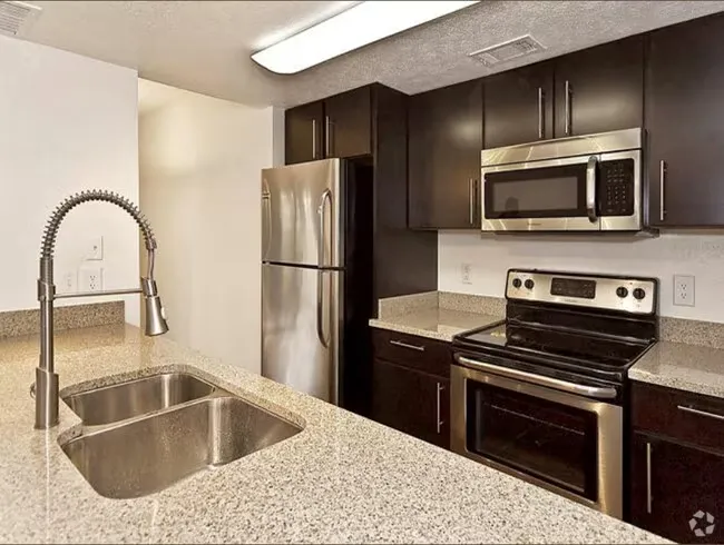 Lakehill Townhomes