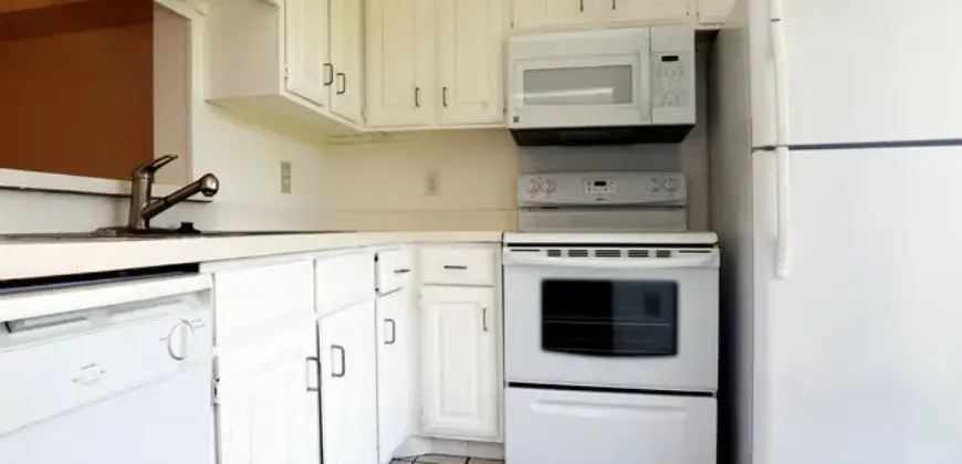 Lakehill Townhomes