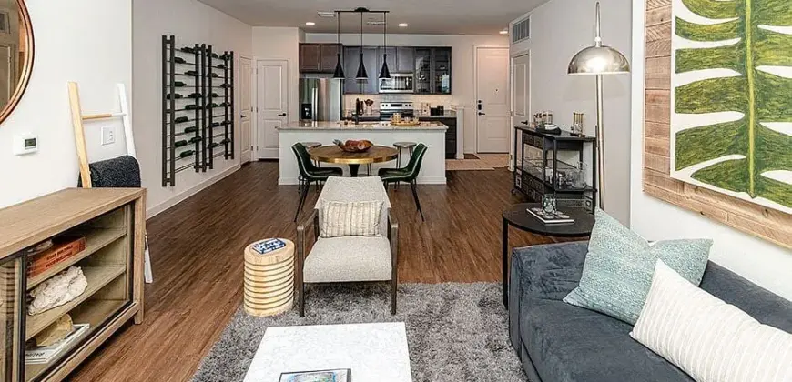 Lakeline Crossing II