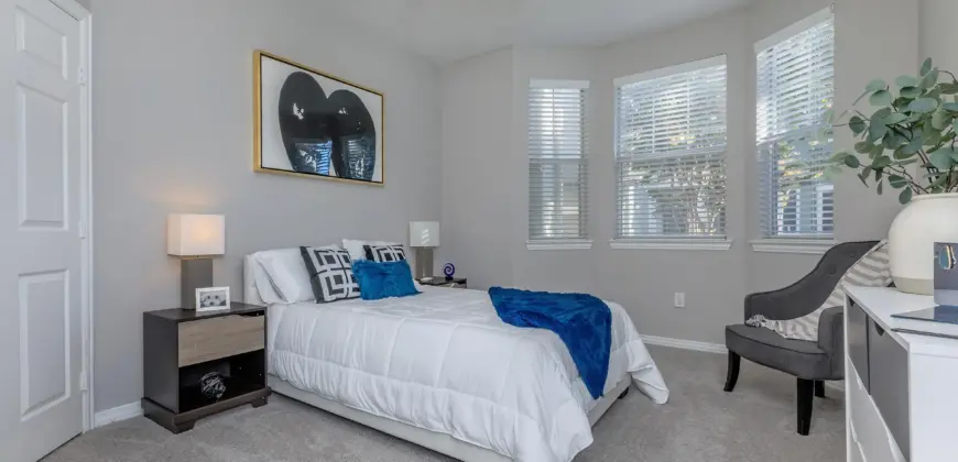 Lakepointe Residences