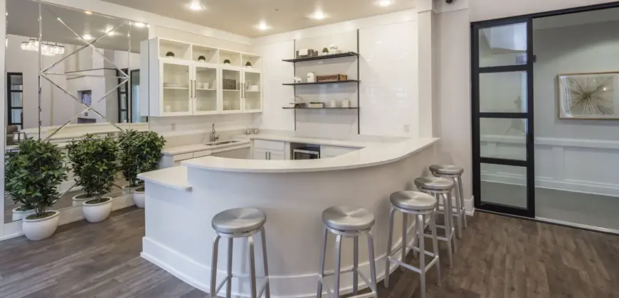 Lakeshore Lofts