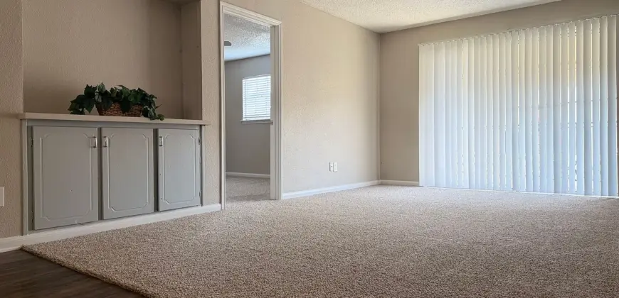 Las Velas At Hillcroft