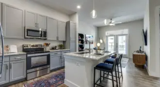 Lenox Oaks