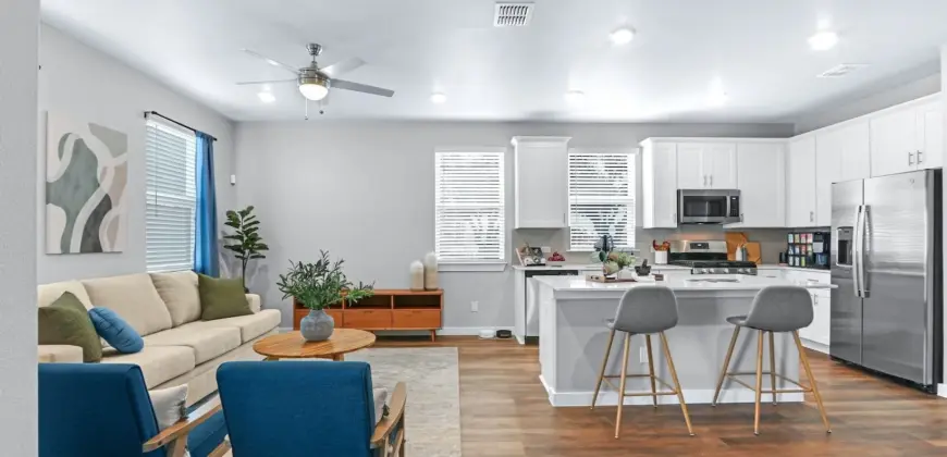 Los Cielos At Brooks