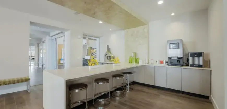 Maple District Lofts