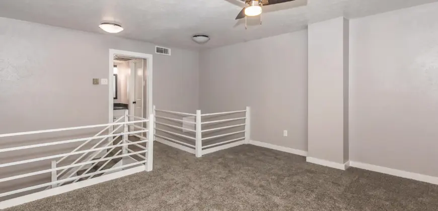 Maverick Oak Lawn
