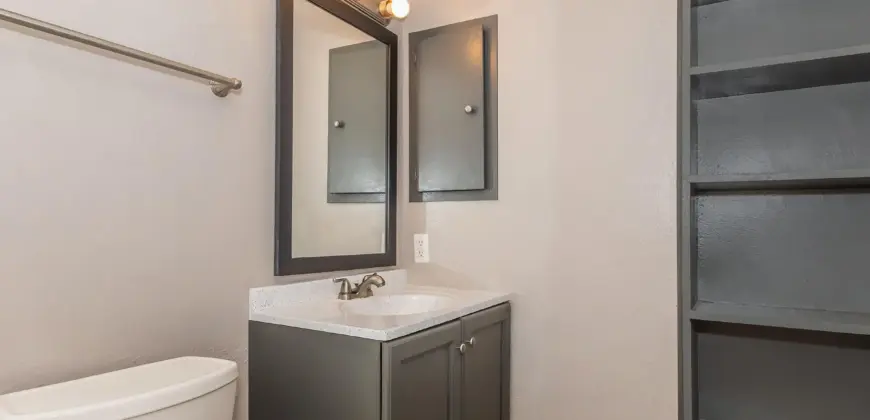 Maverick Oak Lawn