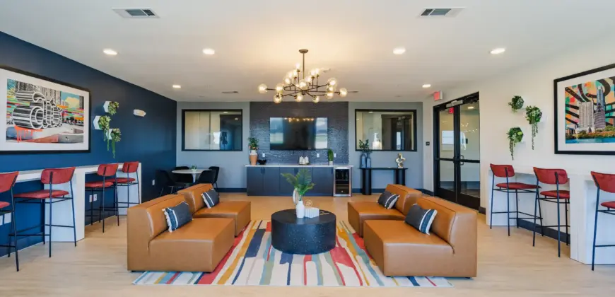 Midtown Highline (Lonestar)