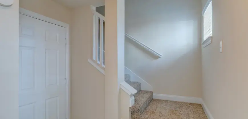 Monticello Oaks Townhomes