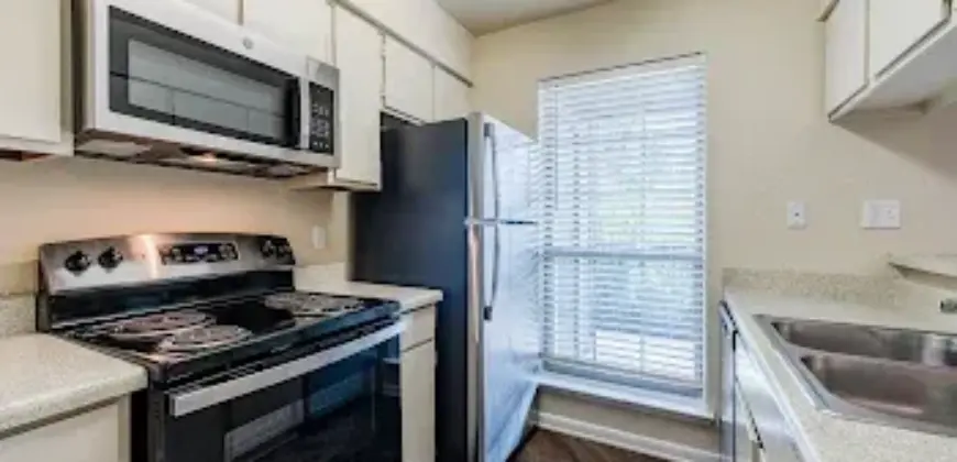 Oak Tree Condos