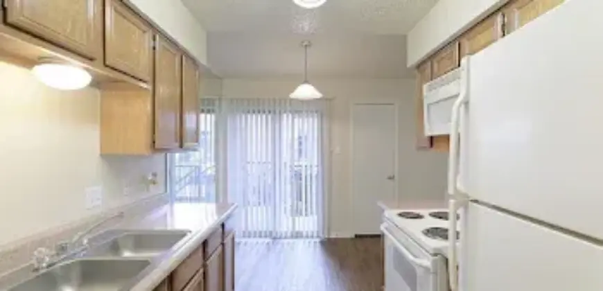 Oak Tree Condos
