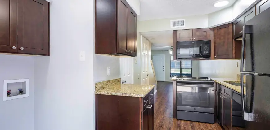 Parkwood Plaza Townhomes