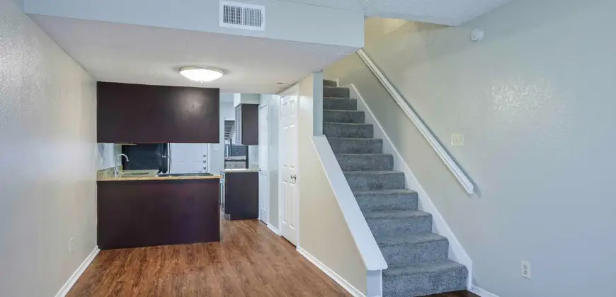Parkwood Plaza Townhomes