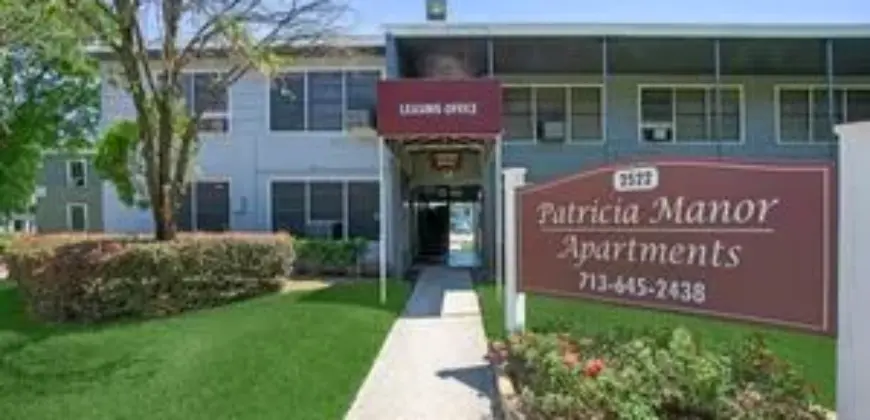 Patricia Manor