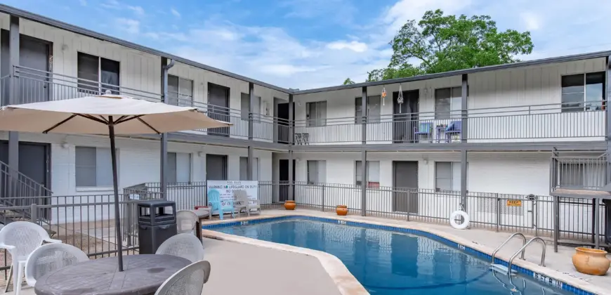 Preserve Hyde Park-Fiesta Place