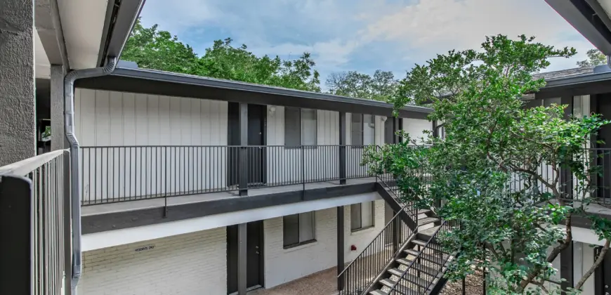 Preserve Hyde Park-Fiesta Place