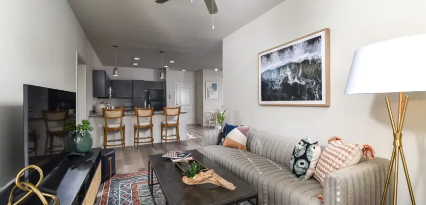 Residences At Decker